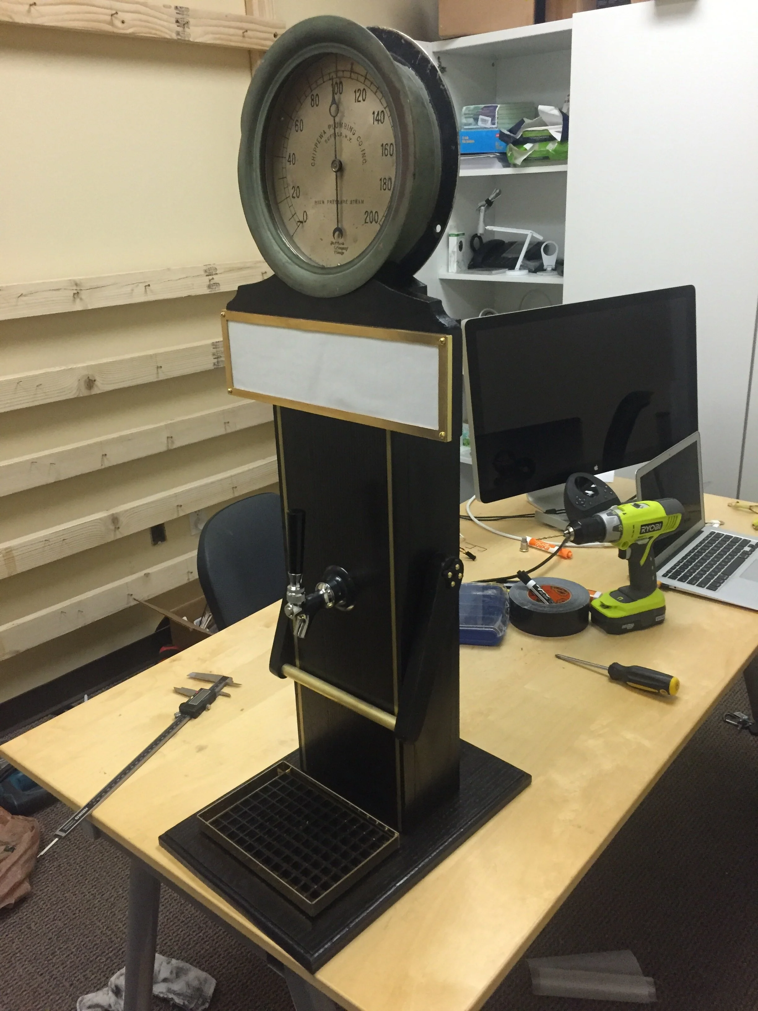 Holiday Spirit Measurer Thingy